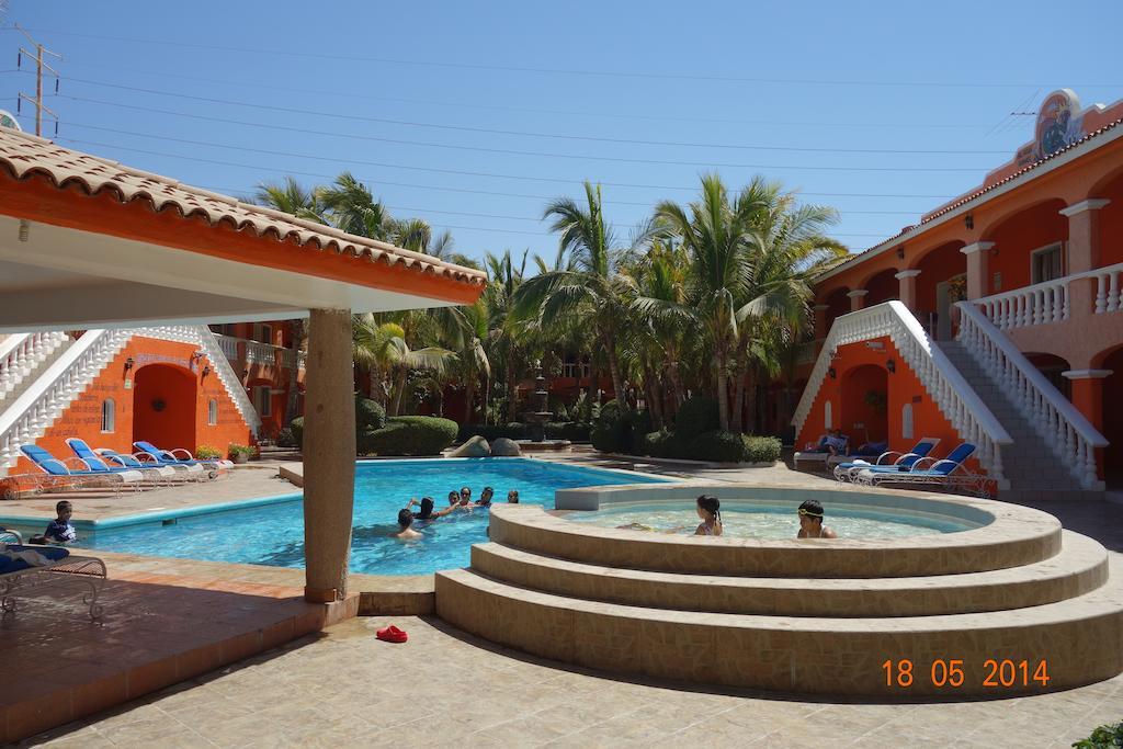 Hôtel Oasis Los Cabos à Cabo San Lucas Extérieur photo