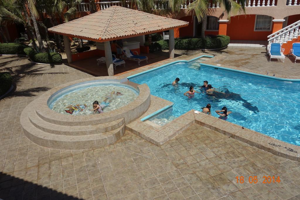 Hôtel Oasis Los Cabos à Cabo San Lucas Extérieur photo